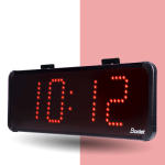 HMT klukka með rauðum stöfum HMT klukka með rauðum stöfum