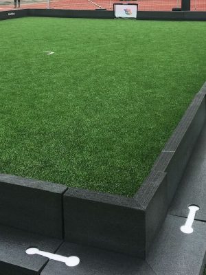 Safepitch froðuboltavöllur 5:5 15 x 30 metra vallarbygging