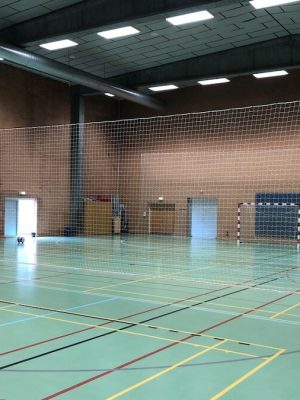 Stutt spornet, þ.m.t. samsetning Stærð 15 x 4 metrar