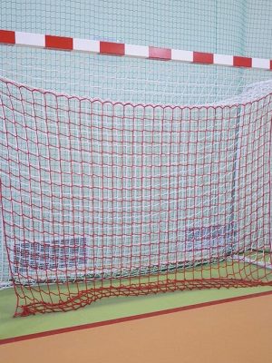 Handboltamark, IHF-samþykkt, rautt/hvítt. Dýpt að ofan: 100 cm, dýpt að neðan: 130 cm.