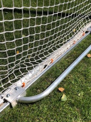 Burðarhöld fyrir fullsoðin fótboltamörk. Sett af 4 fyrir 2 mörk.