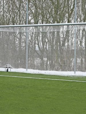 Fótboltamark 11 manna - Smartlift. Dýpt að ofan 80 cm, dýpt að neðan 200 cm.