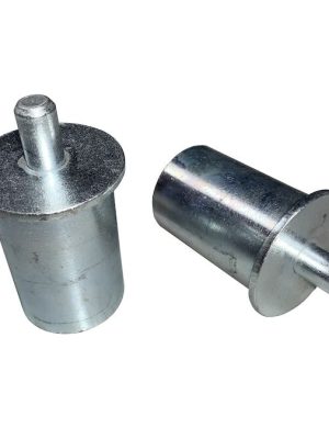 Stálstaurar með spjótum fyrir íshokkímörk. Fæst í pörum (2 stk.) fyrir 1 mark.