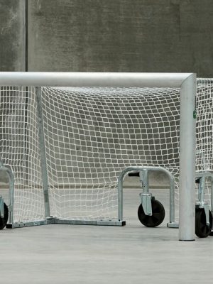 Fótboltamark 3 manna Nordic Smartlift. Dýpt að ofan 80 cm, dýpt að neðan 100 cm.