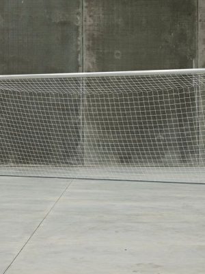 Fótboltamark 11 manna norrænt. Dýpt að ofan 80 cm, dýpt að neðan 200 cm.