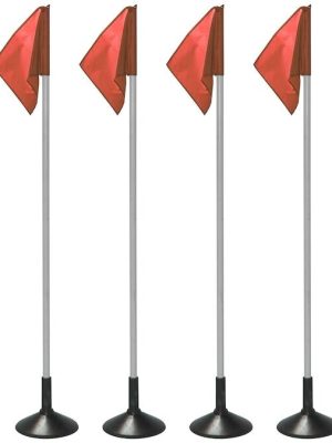 Hornstólpar úr gervigrasi (4 stk.) með rauðum flöggum