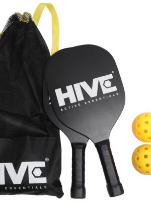 Hive súrsunarkúlusettið inniheldur tvær kylfur og fjórar kúlur í poka.