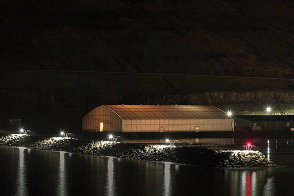 Íþróttahallir